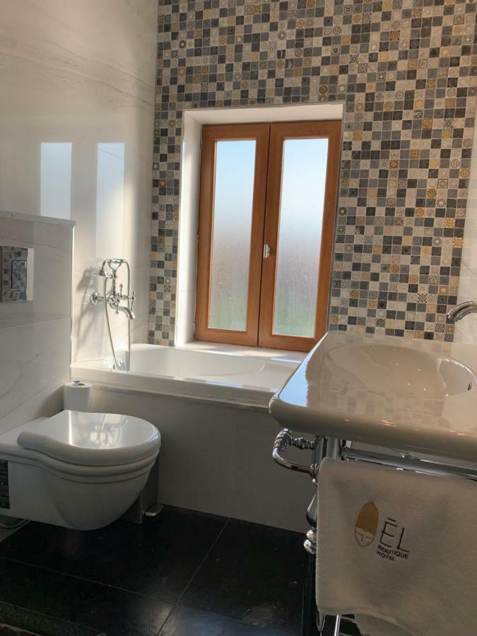 El Boutique Hotel Tyrus Exteriör bild